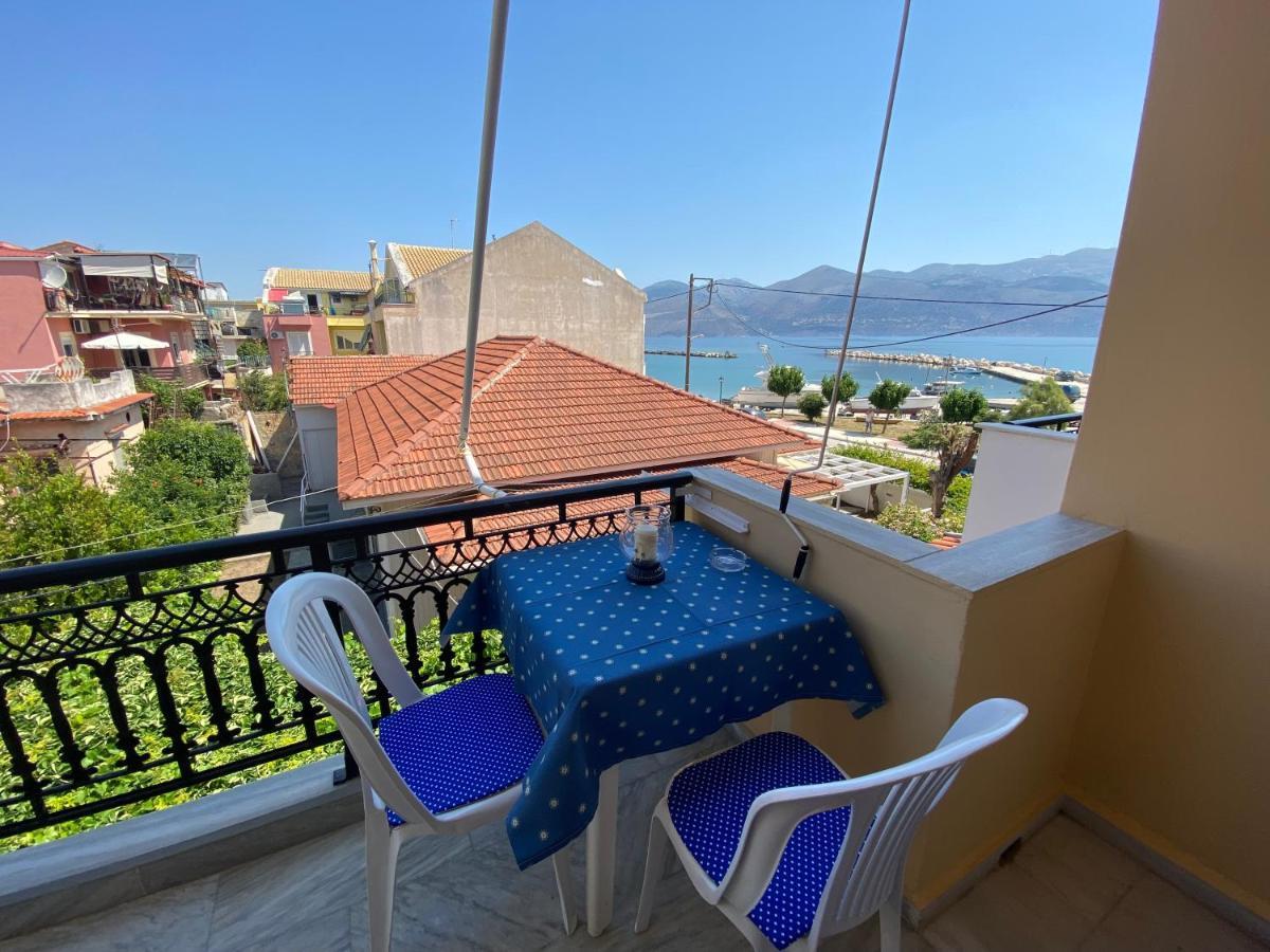Mariangela Apartments Lixouri Buitenkant foto