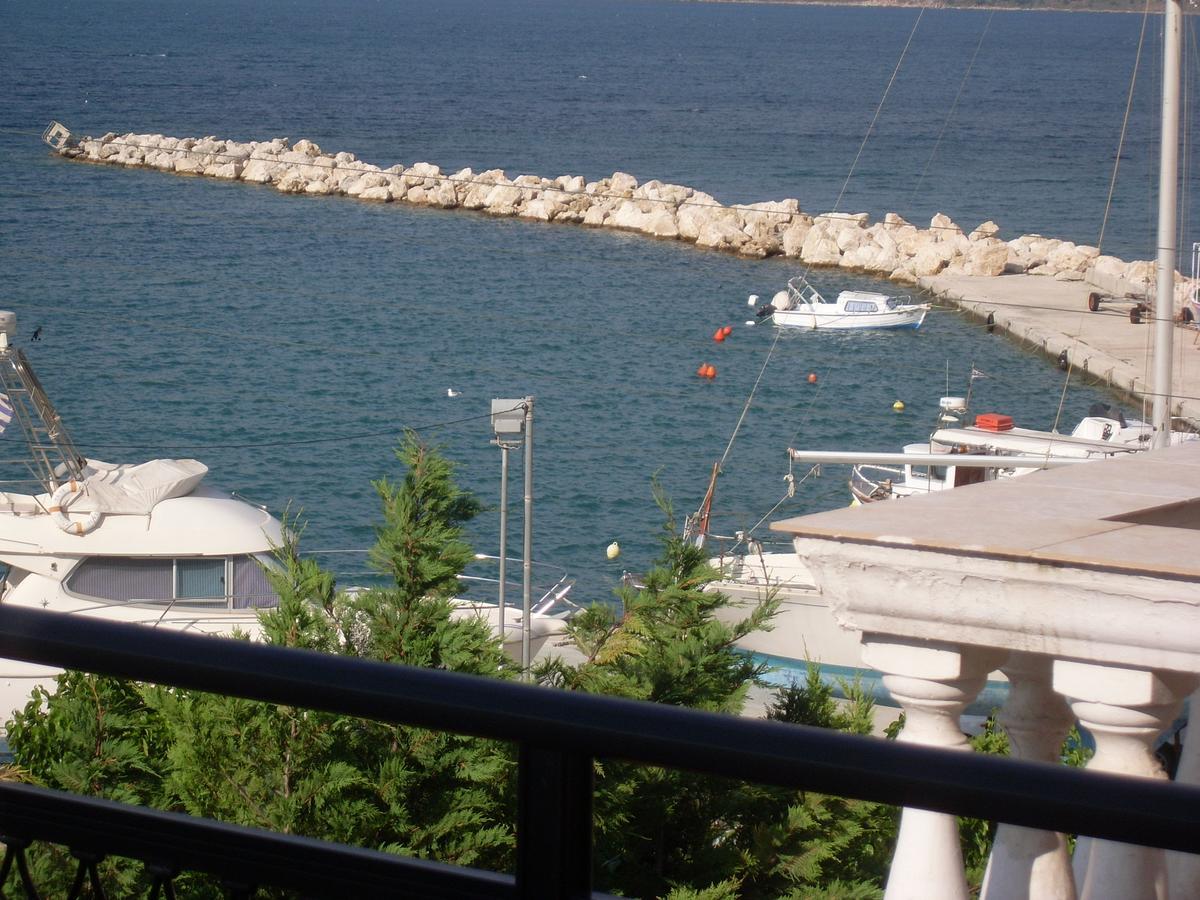 Mariangela Apartments Lixouri Buitenkant foto